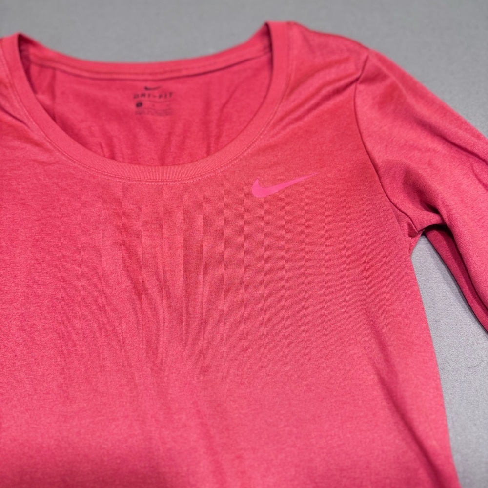 Nike Dri-Fit Red Long Sleeve Women's Shirt - Picture 6 of 6